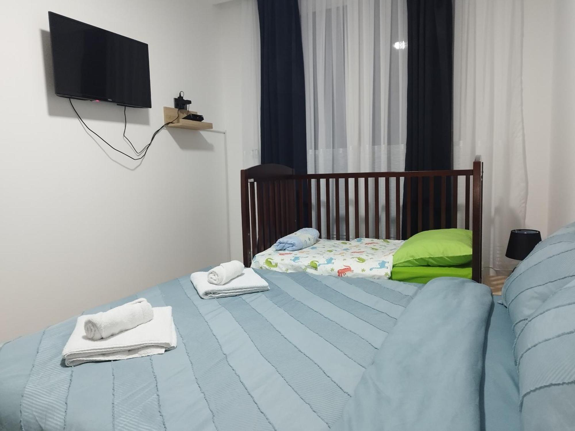 Skopje Sky City 19Th Floor Twin & 12Th Floor & 25Th & 33 Floor Apartments & With Pool & Spa & Gym & Parking Included In Price Dış mekan fotoğraf