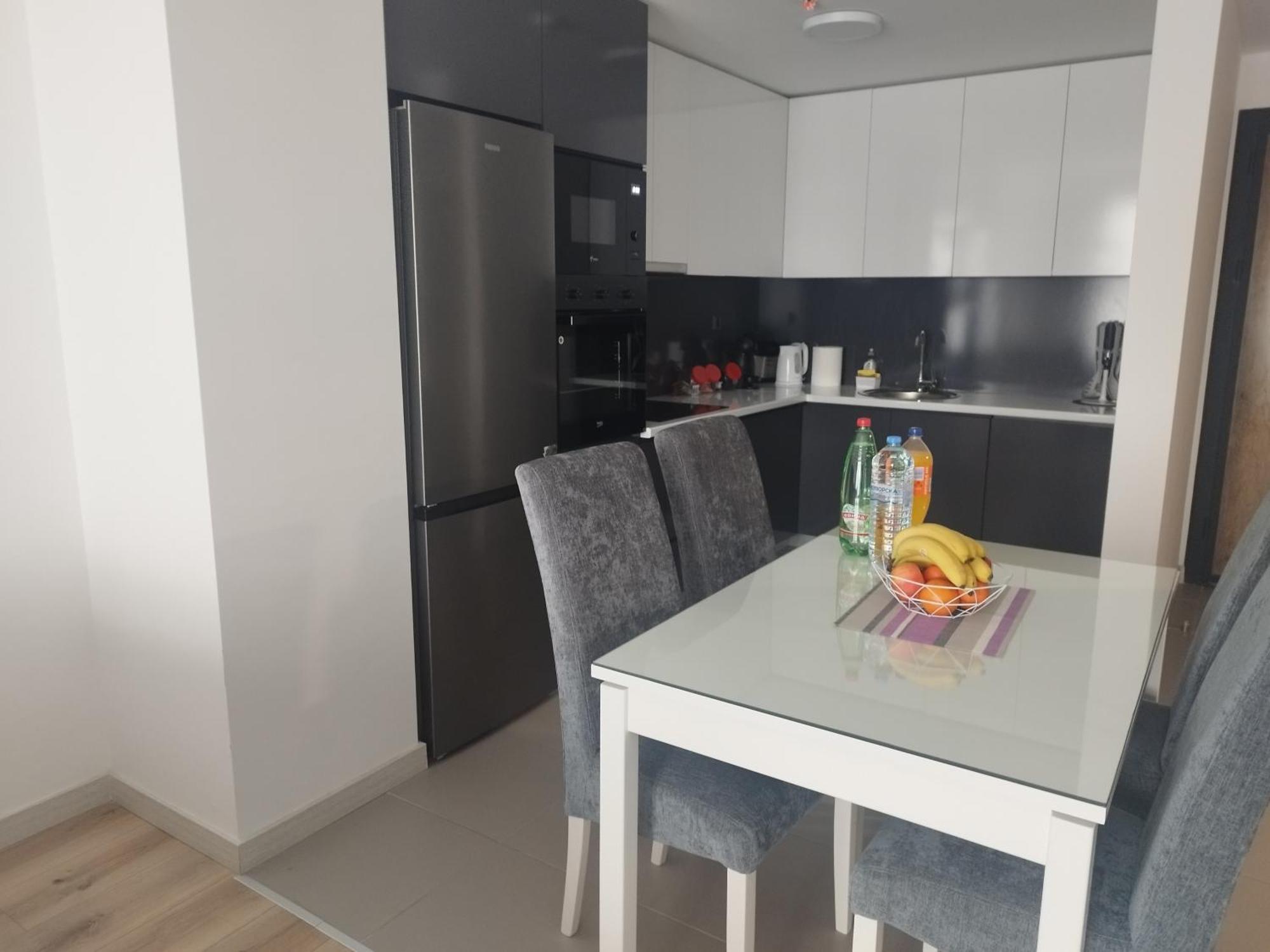 Skopje Sky City 19Th Floor Twin & 12Th Floor & 25Th & 33 Floor Apartments & With Pool & Spa & Gym & Parking Included In Price Dış mekan fotoğraf